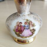 Small Fragonard porcelain vase