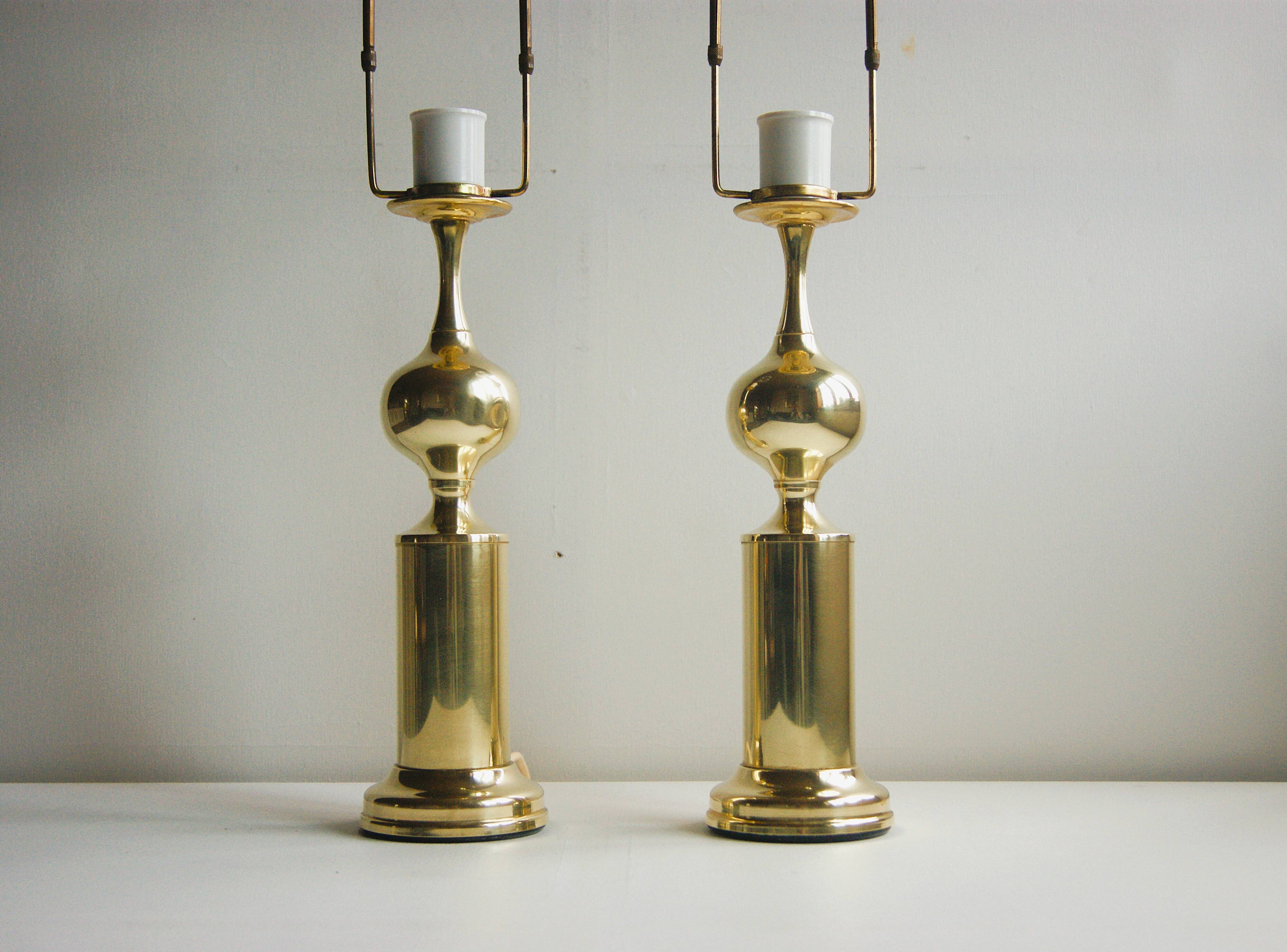 Paire de lampes de table en laiton brillant - Hollywood Regency - Odreco. Danemark années 1960.