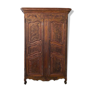 Armoire provençale, époque Louis