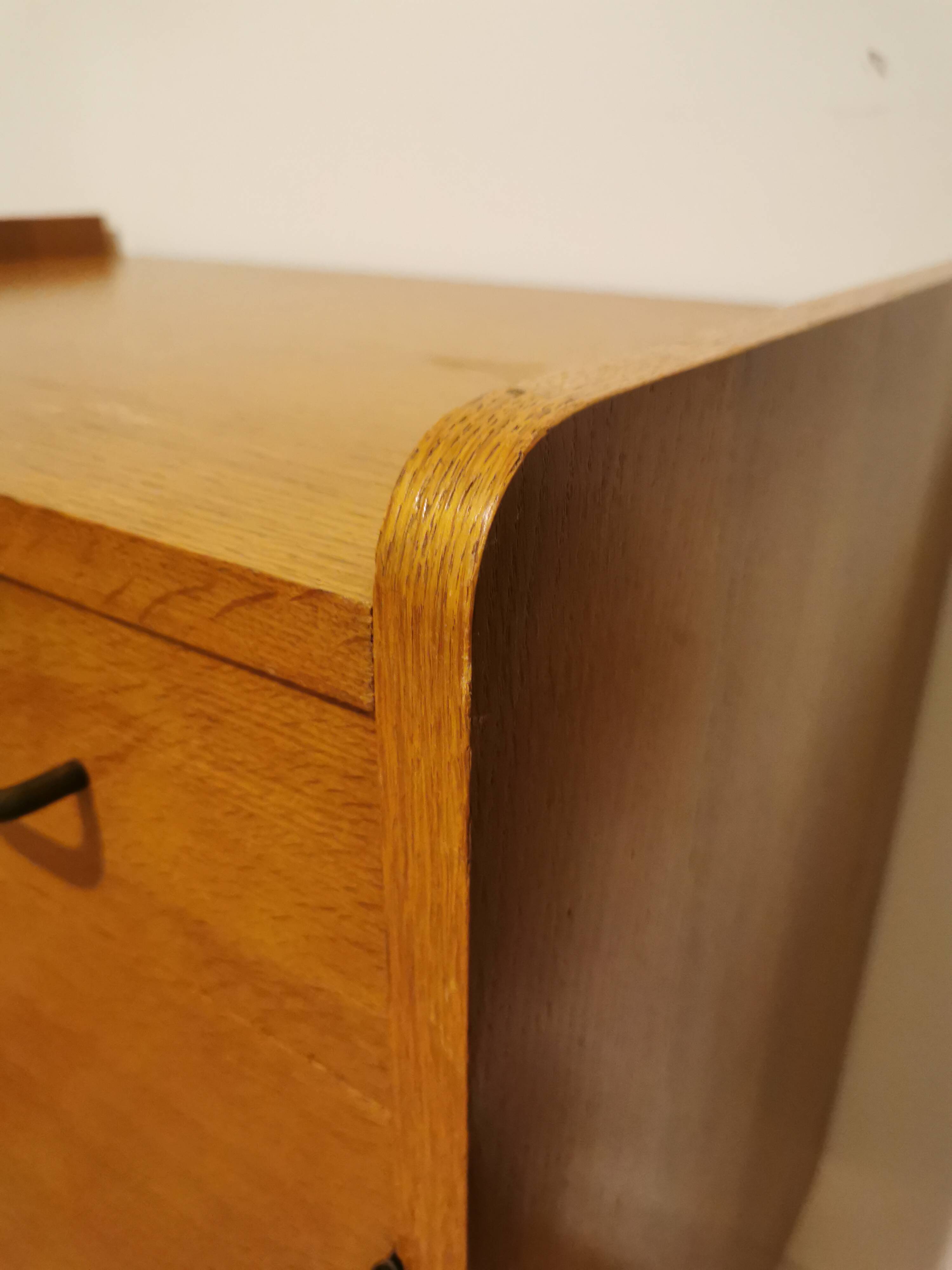 Meuble de rangement des années 50 en chêne