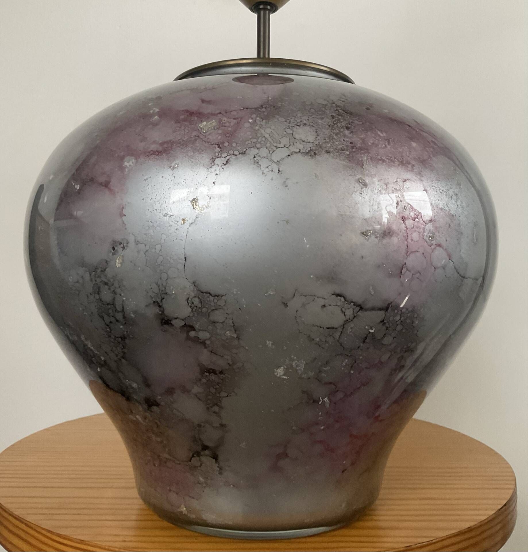 Unique lamp base Laque Line in eglomisé glass from the 70s-80s.