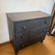 Commode anglaise en bois patiné noir