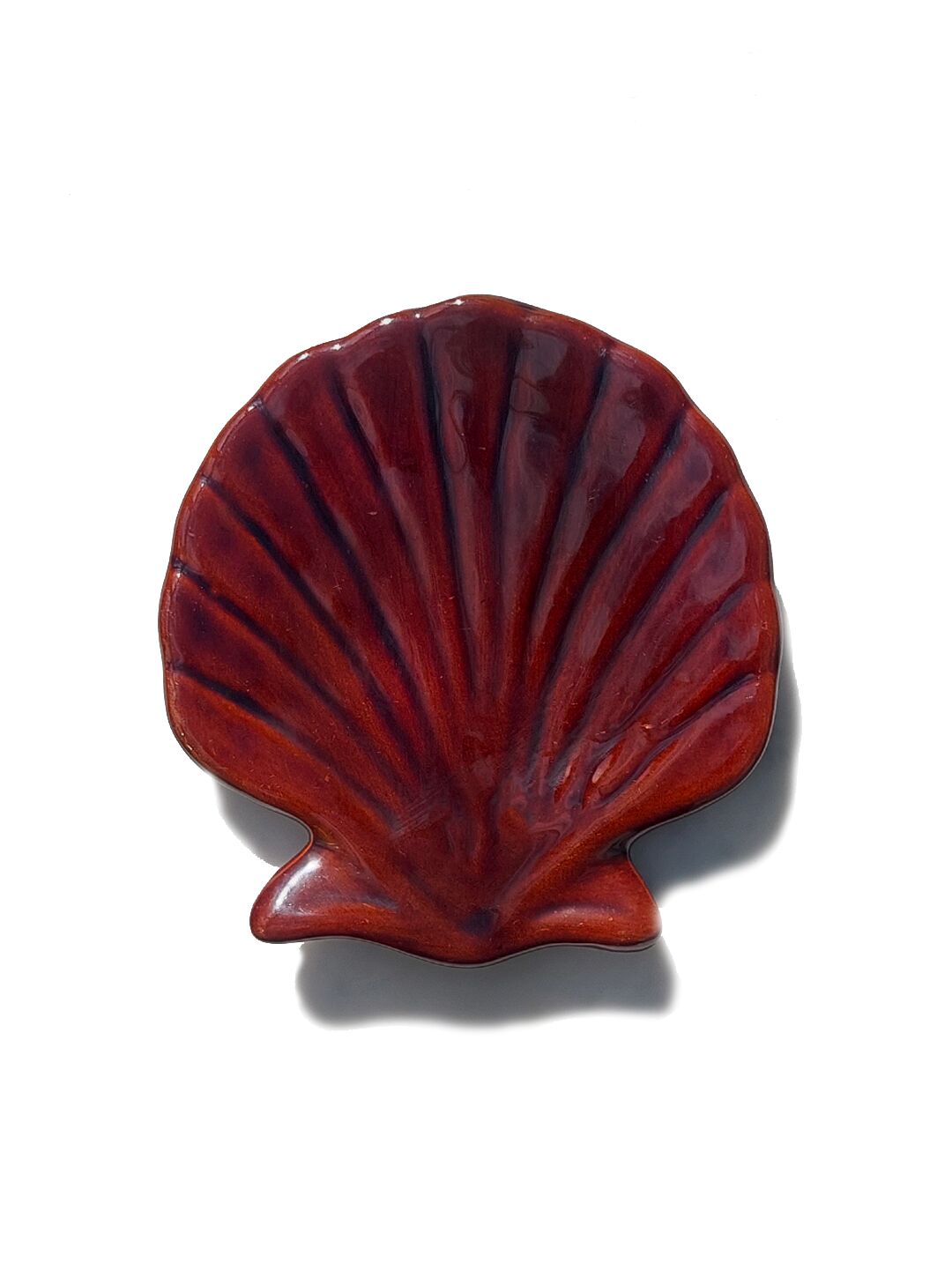 Shell-shaped catchall