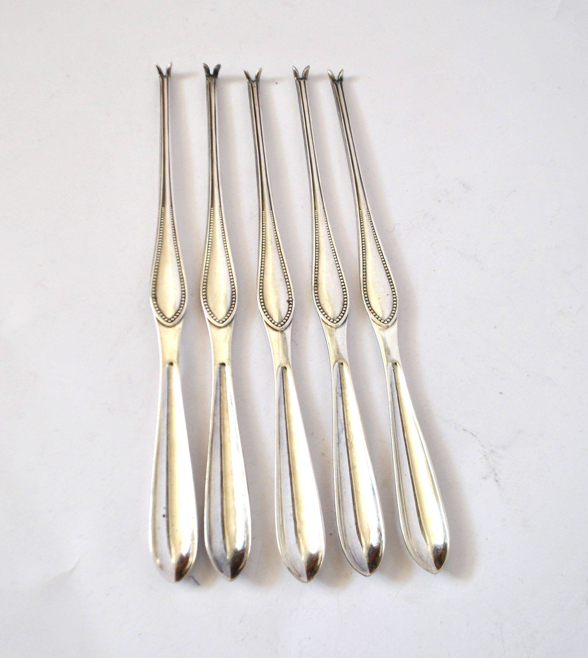 DEETJEN Set of 5 silver-plated lobster picks with pearl handle