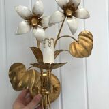 OLIVE BRASS FLOWER WALL LAMP