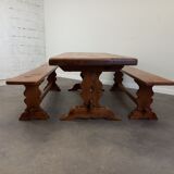Farmhouse table and its 2 benches