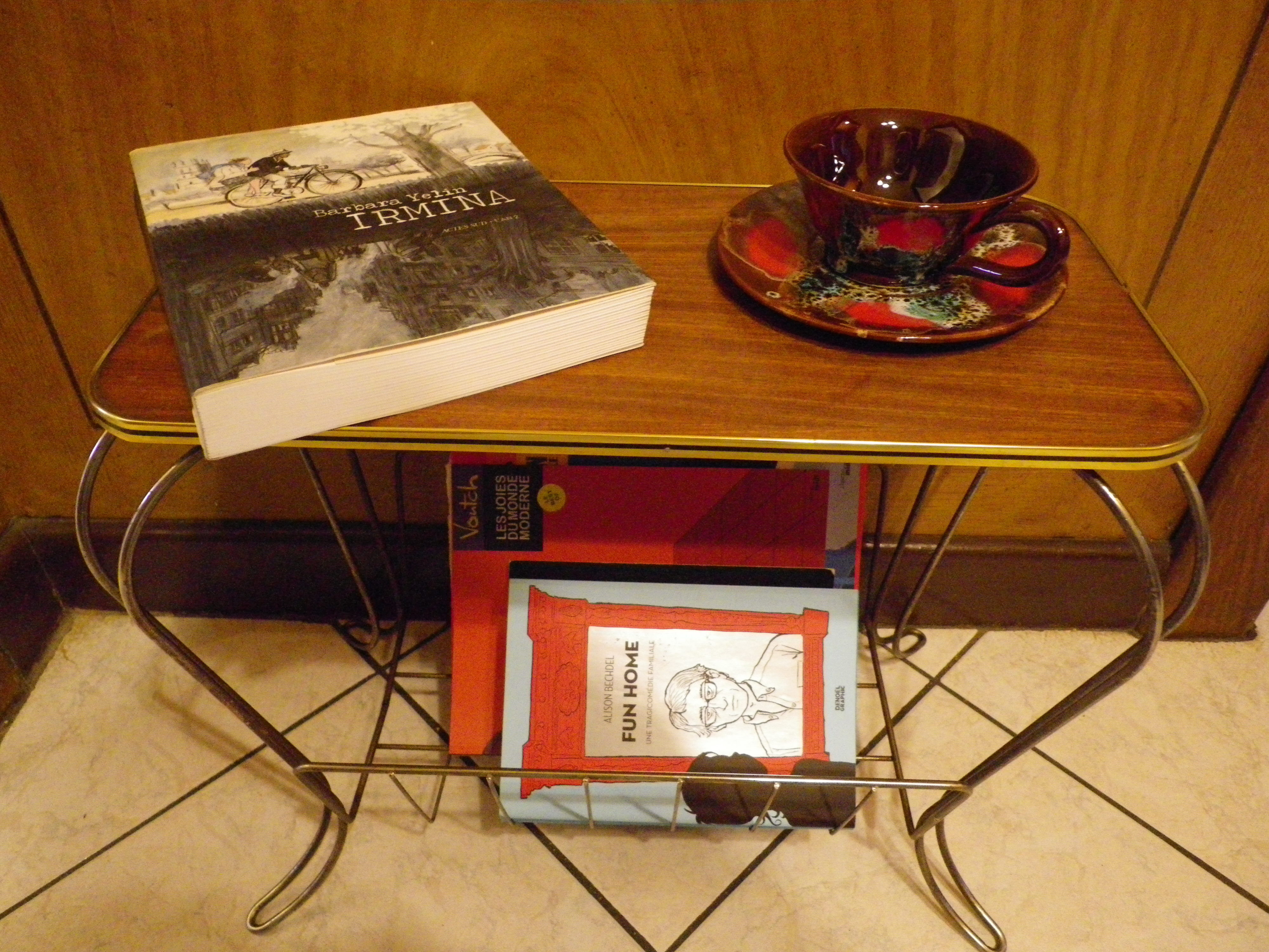 Tablet with magazine door from the 1950s/60s