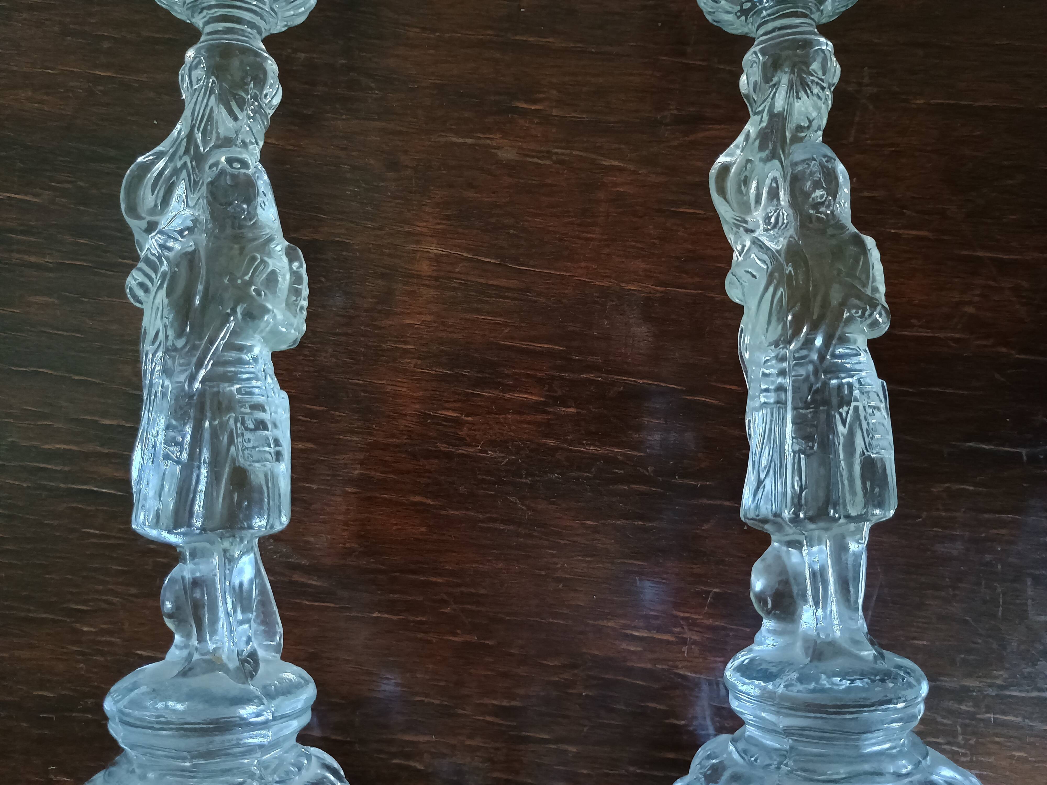 Fake pair - Joan of Arc warrior candlestick - Lily - Portieux glass