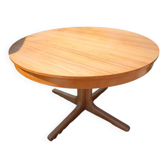 Round table