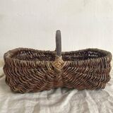 Small wicker and hazelnut basket