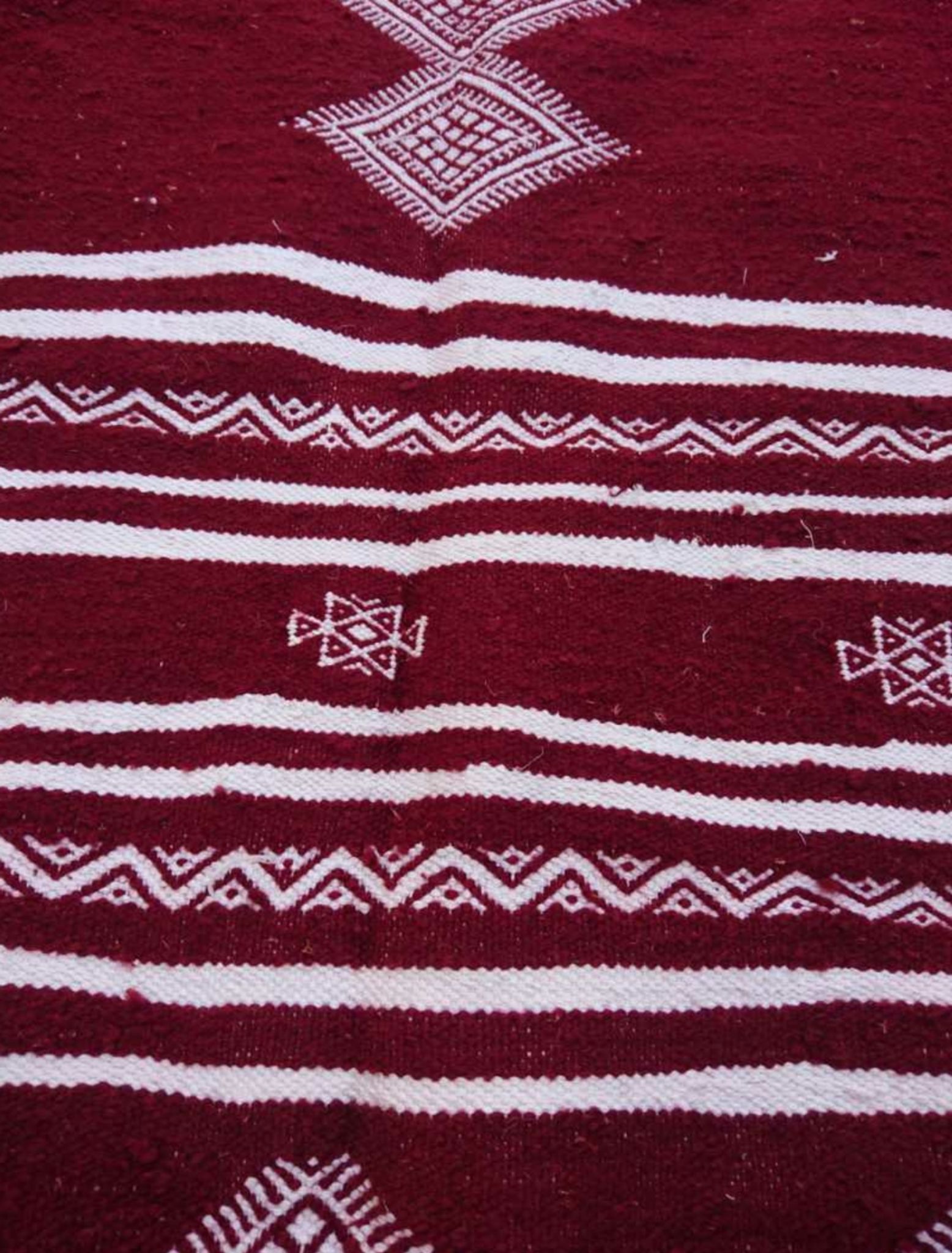 Carpet wool handmade great Bordeaux size250x134cm