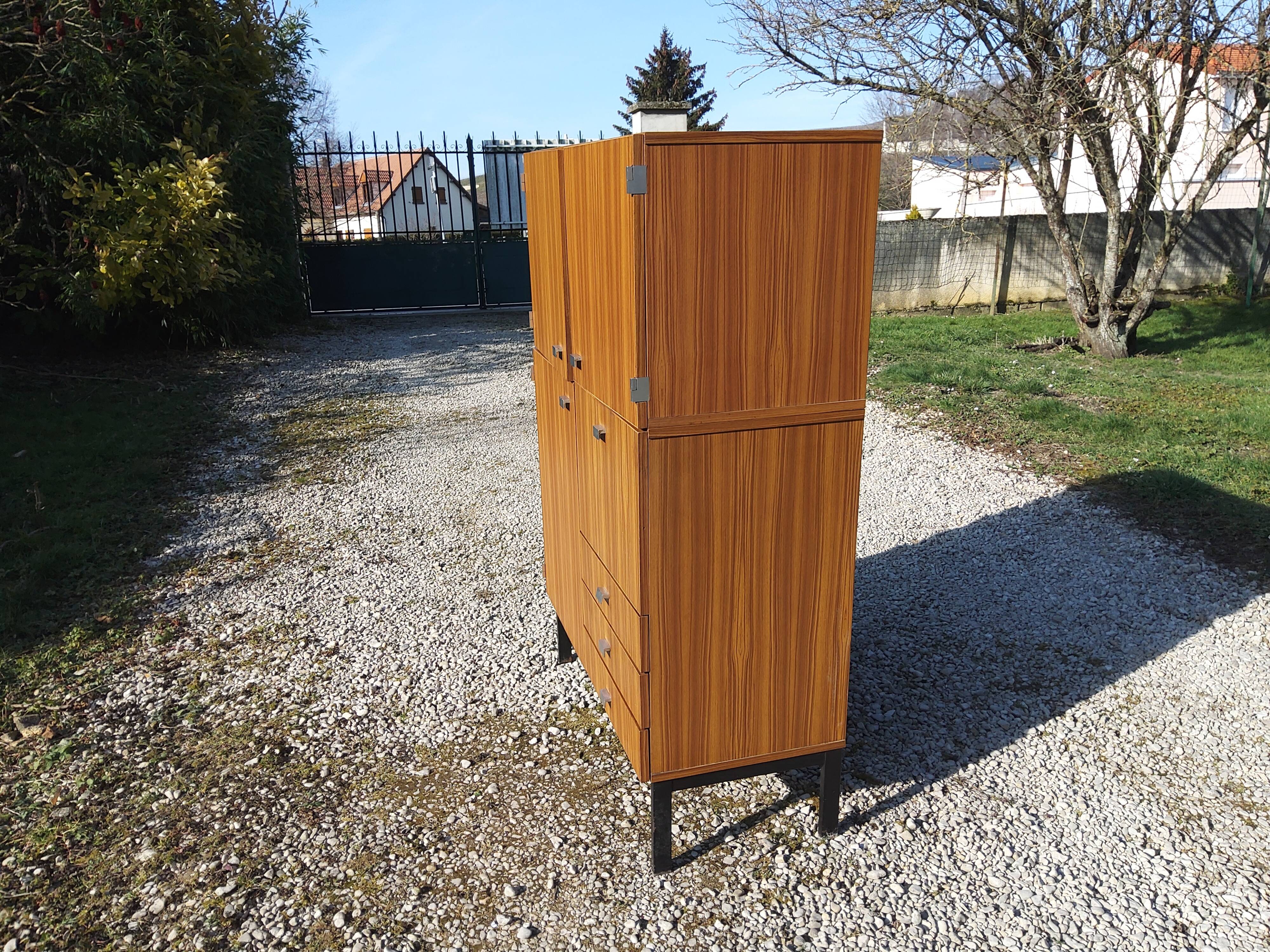 Pierre Guariche bar cabinet for Meurop