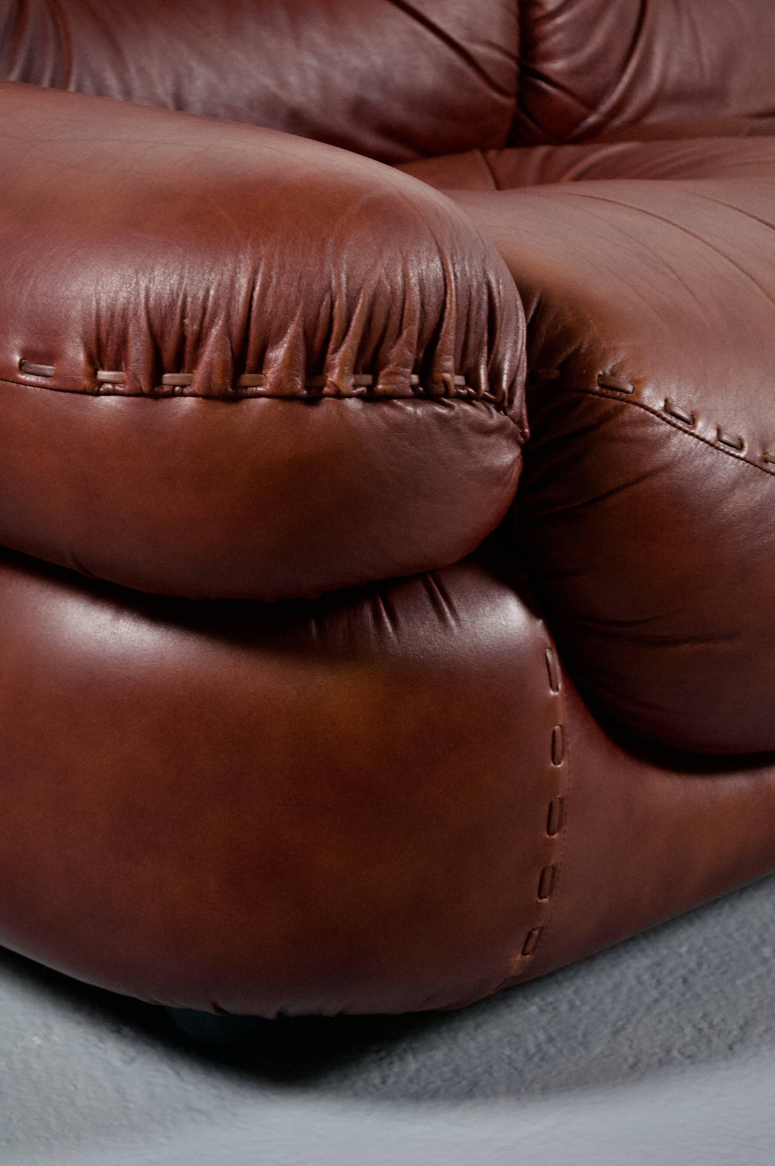 Sapporo leather sofa 1970s by Mobil Girgi publisher