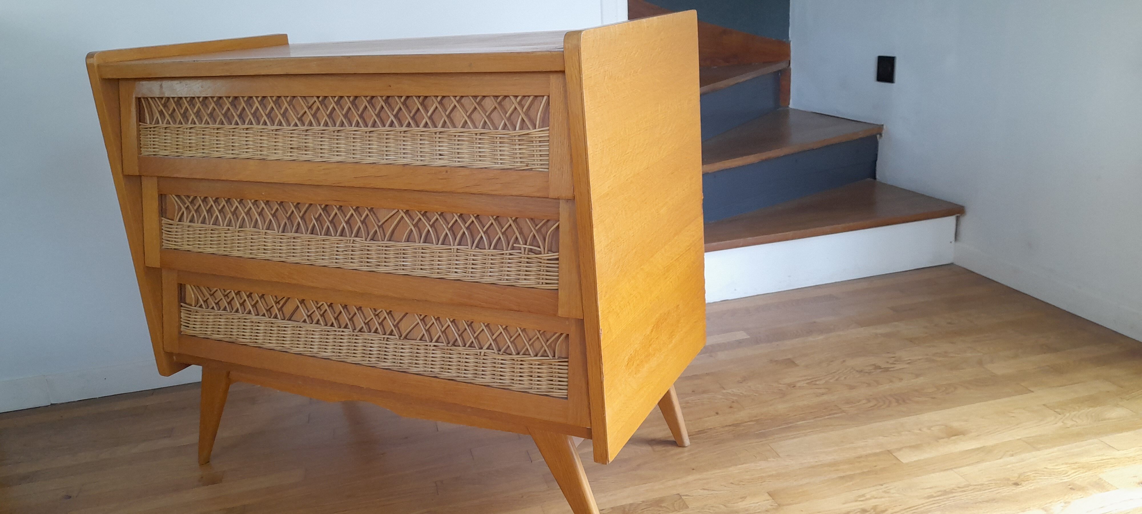 Commode pieds compas des années 60