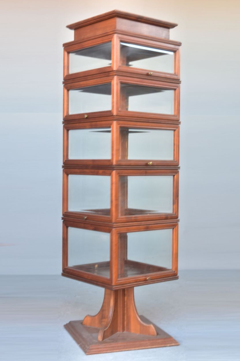 Amazing revolving showcase in 50s cherry