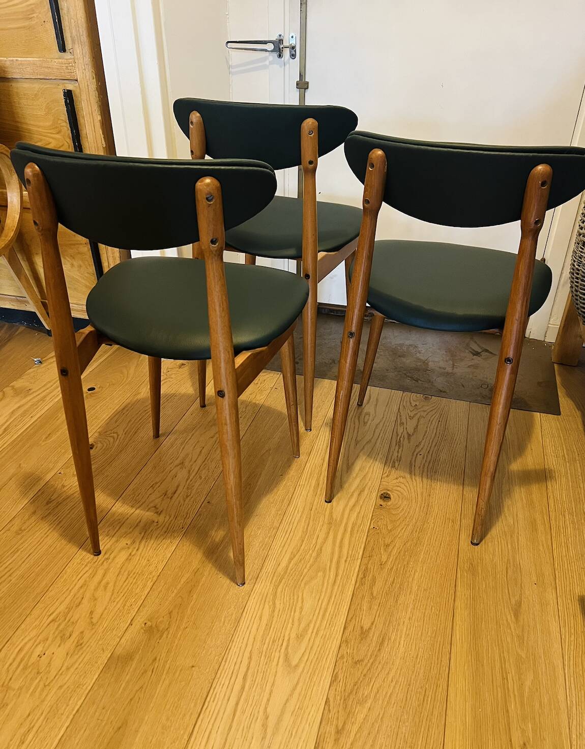 (Lot) 3 Chairs Pierre Guariche Model Licorne