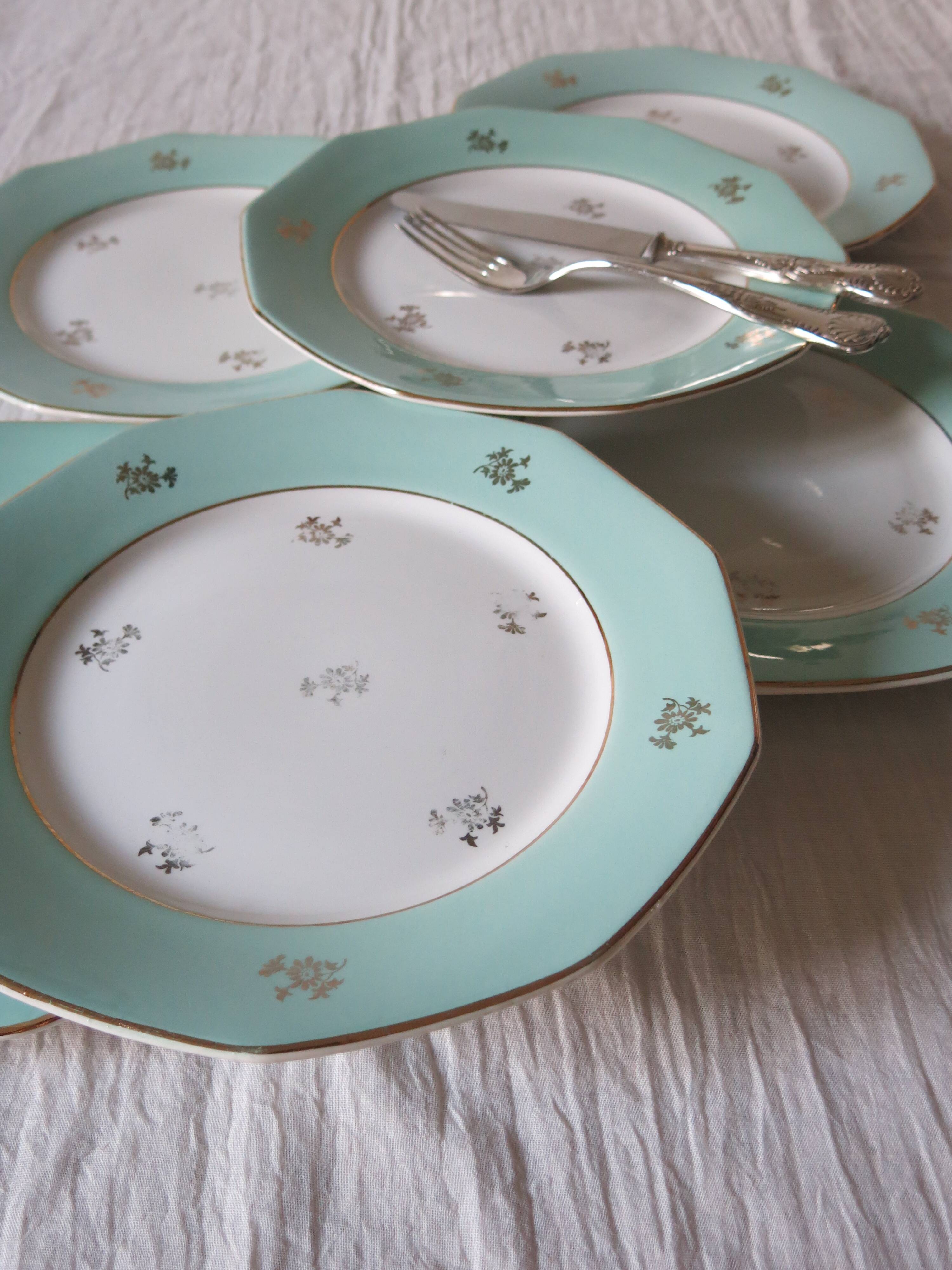 6 flat plates from Moulin des loups in good condition