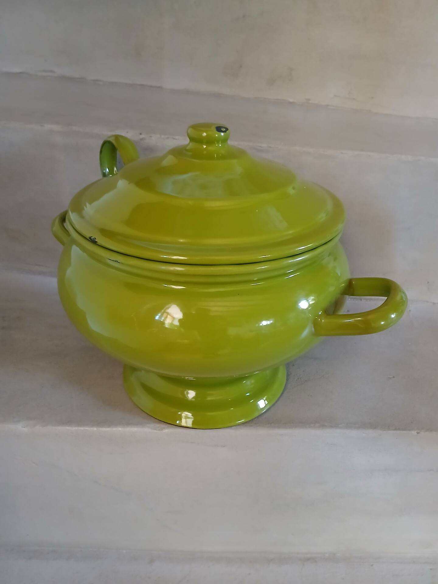 Vintage green enamelled tin soup tureen