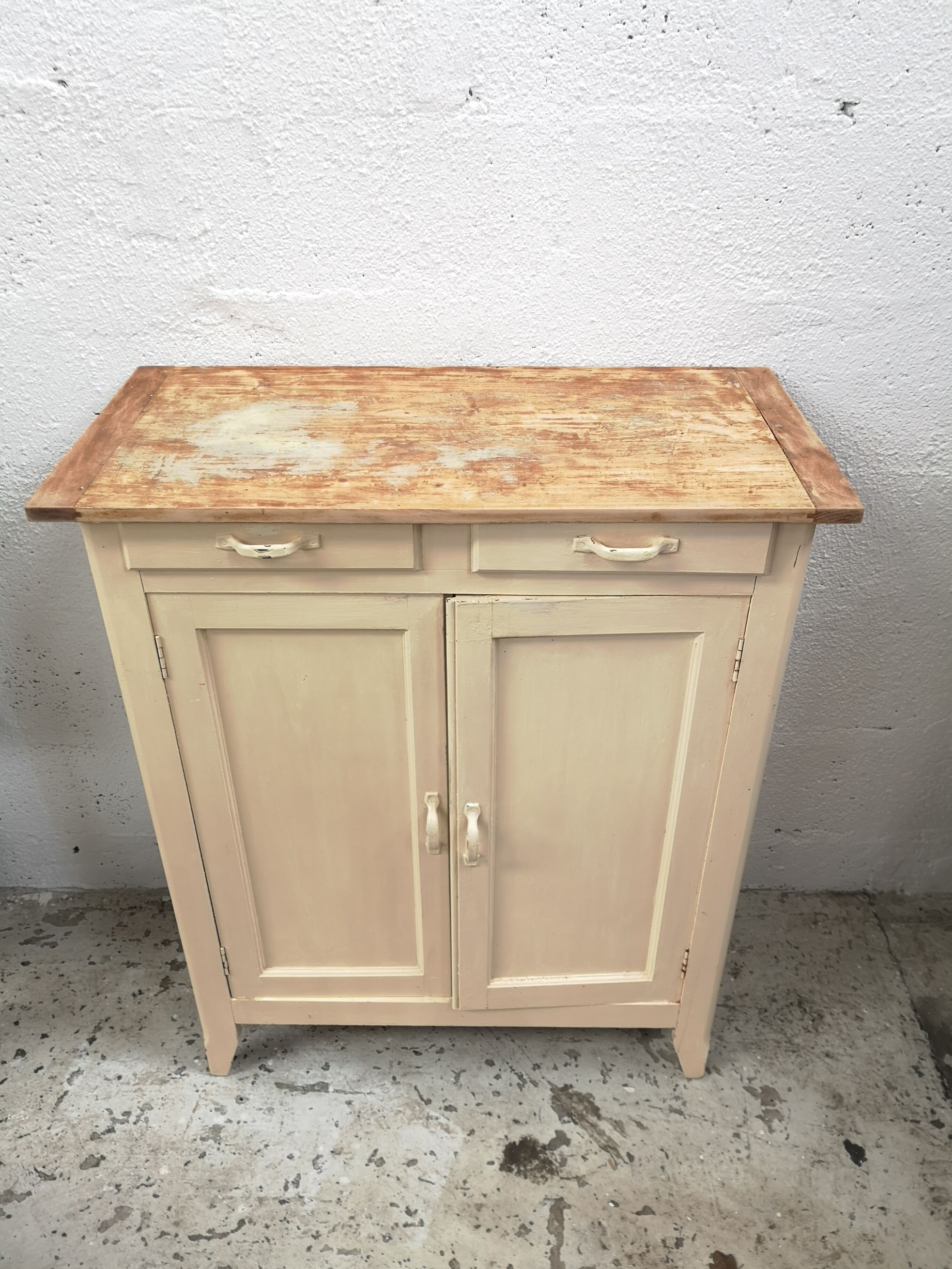 Former parisian buffet