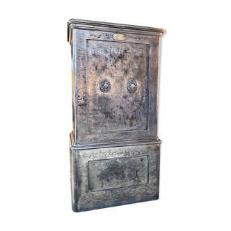 Safe 1890