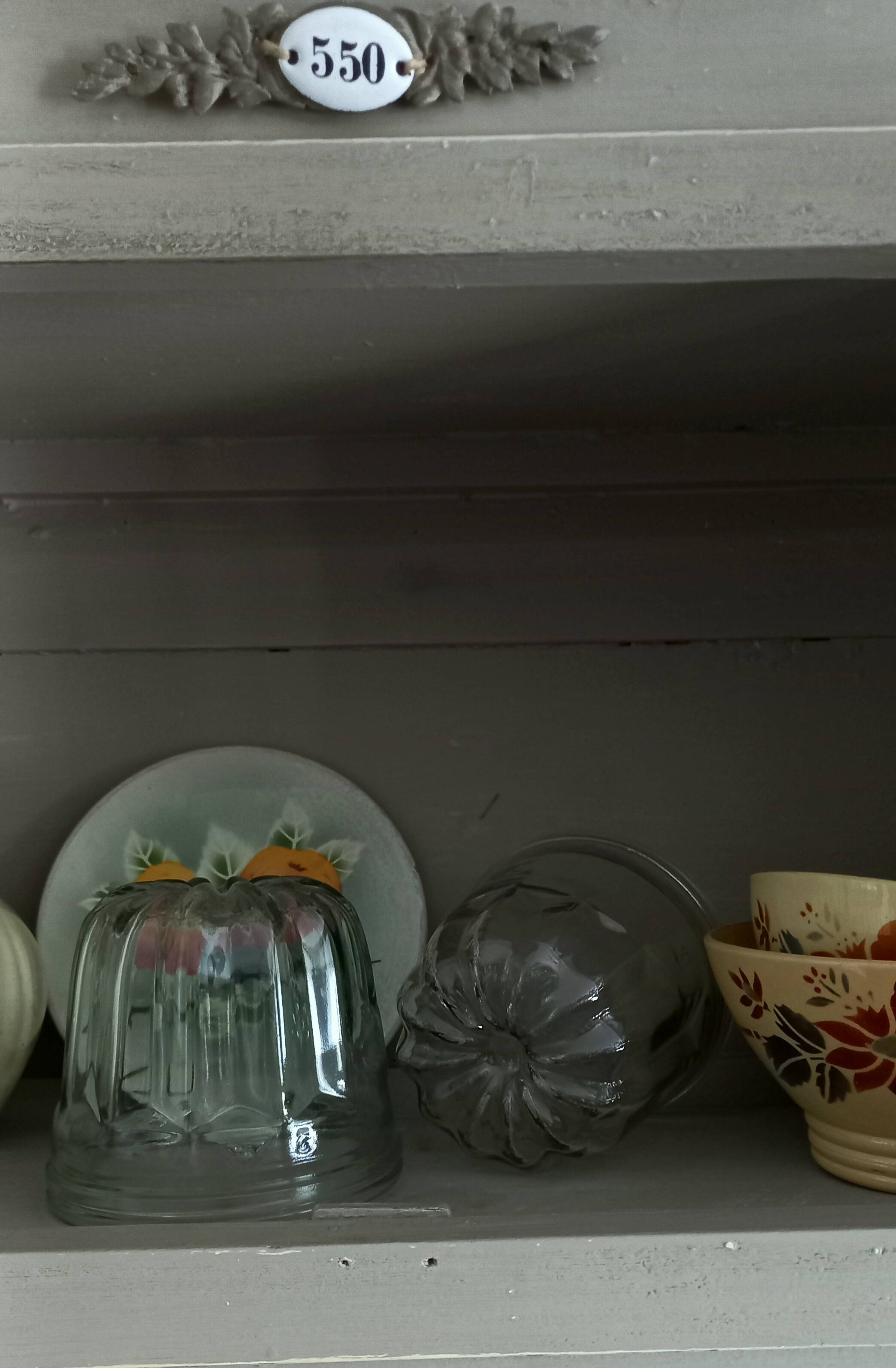 Paire d'anciens moules cannelés en verre. Moules à kouglof / Moules à confitures