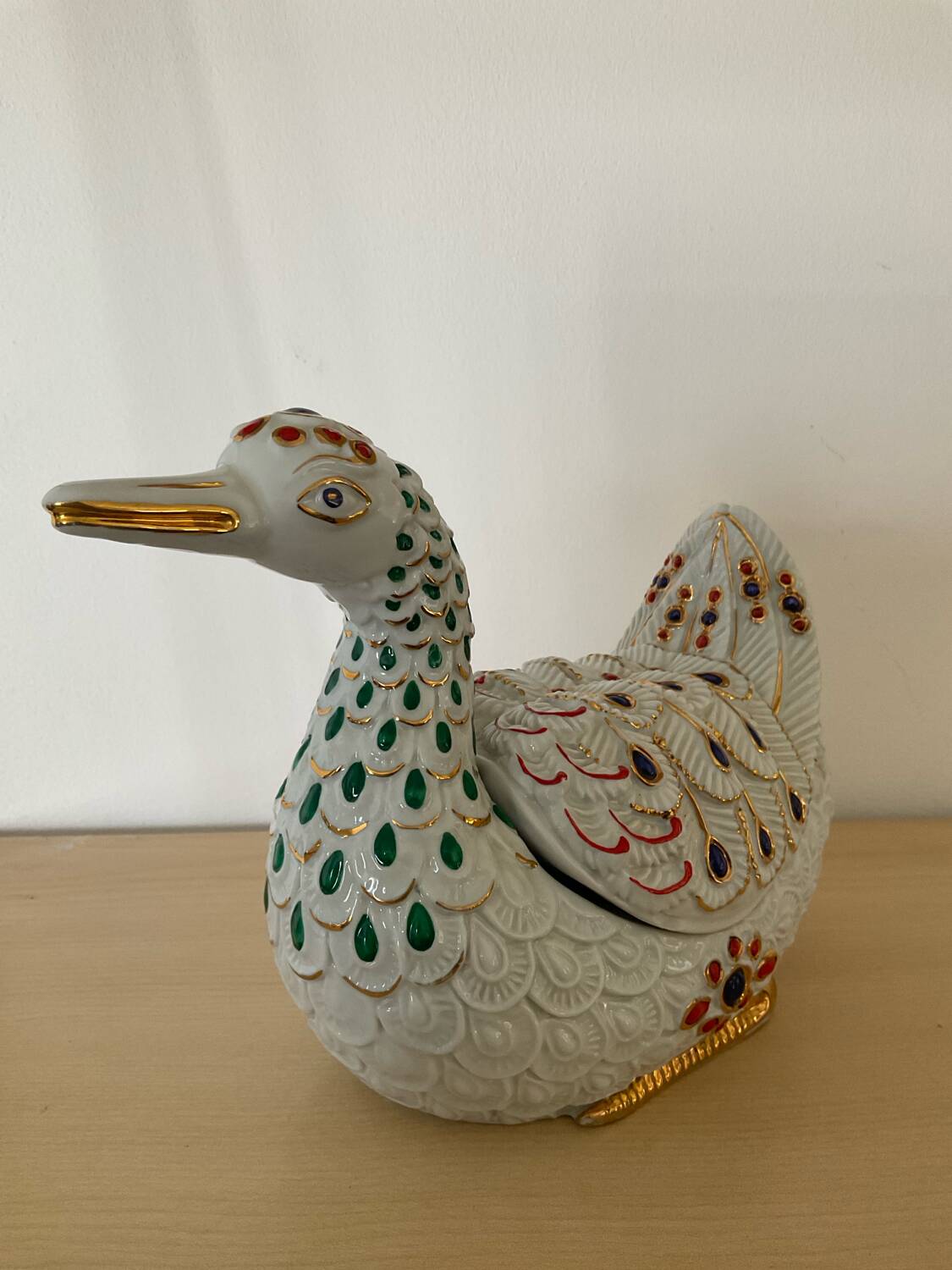 Italian porcelain bird candy box from the 70s