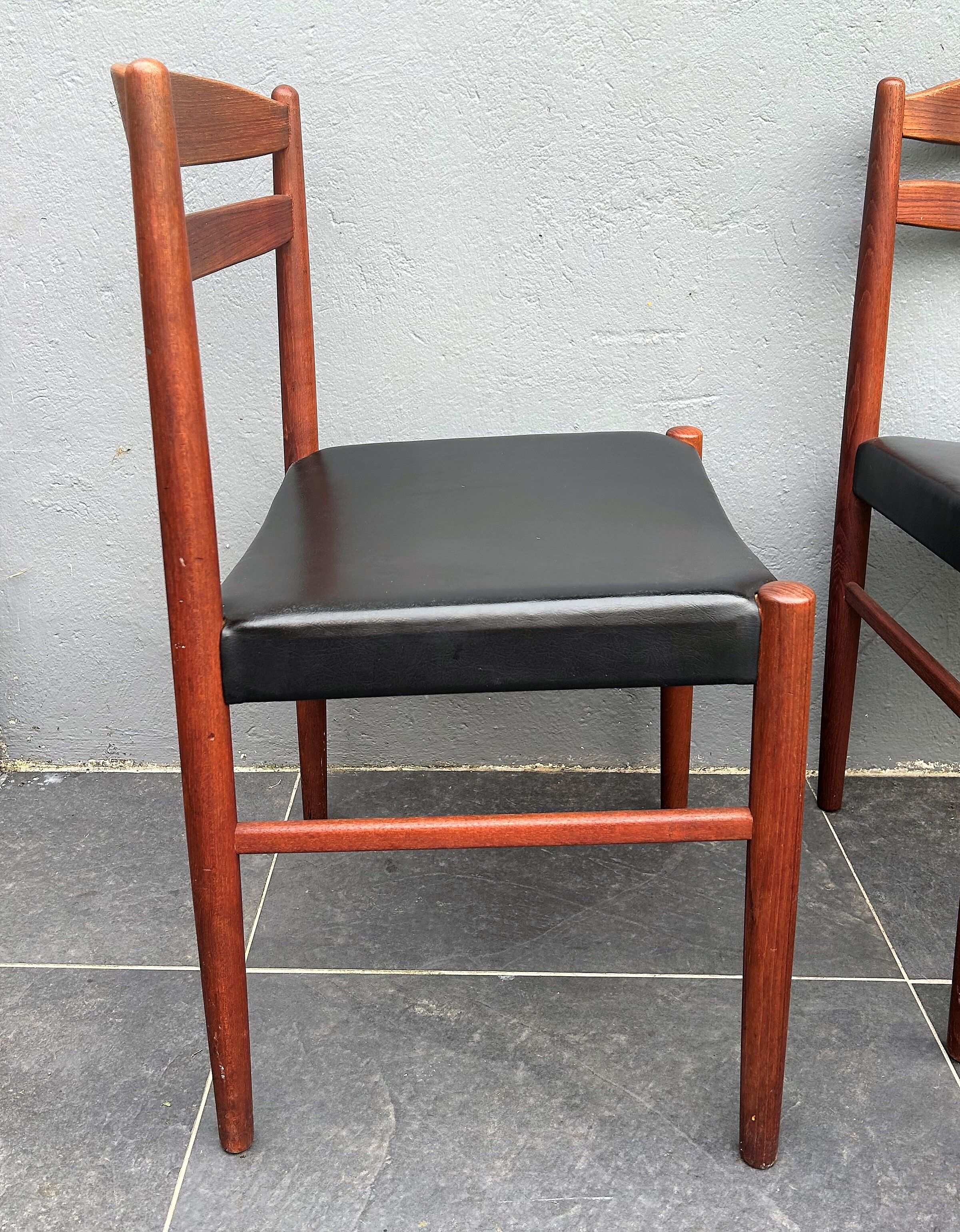 Four scandinavian johansson chairs