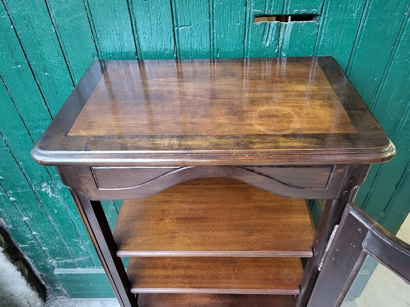 Showcase 1 door with 3 sides walnut windows louis xv style