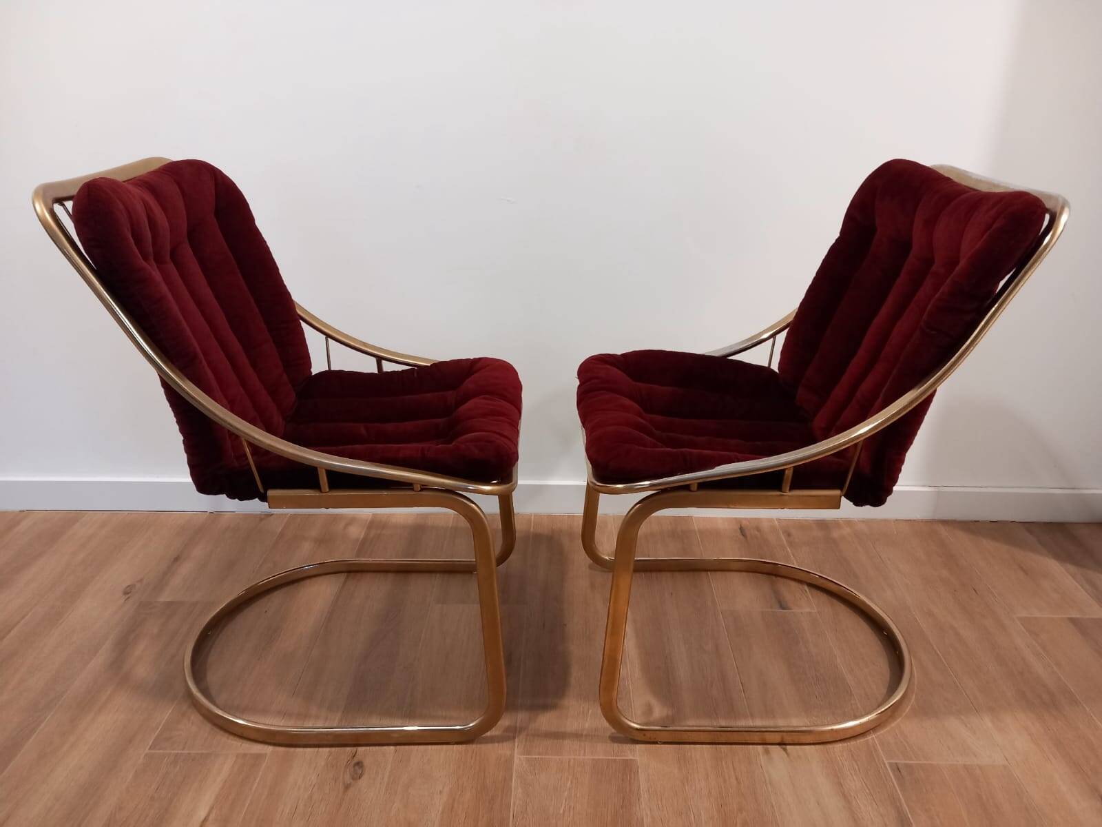 Une paire de chaises Italie années 1970