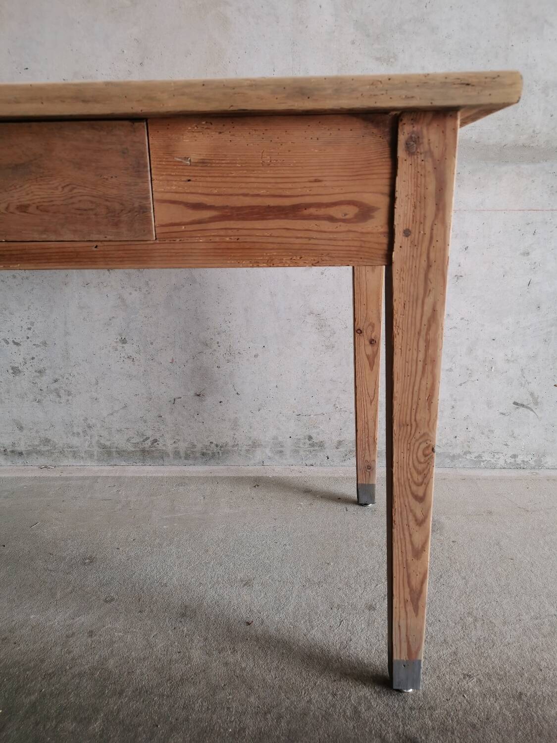 Farmhouse Table / Country Table