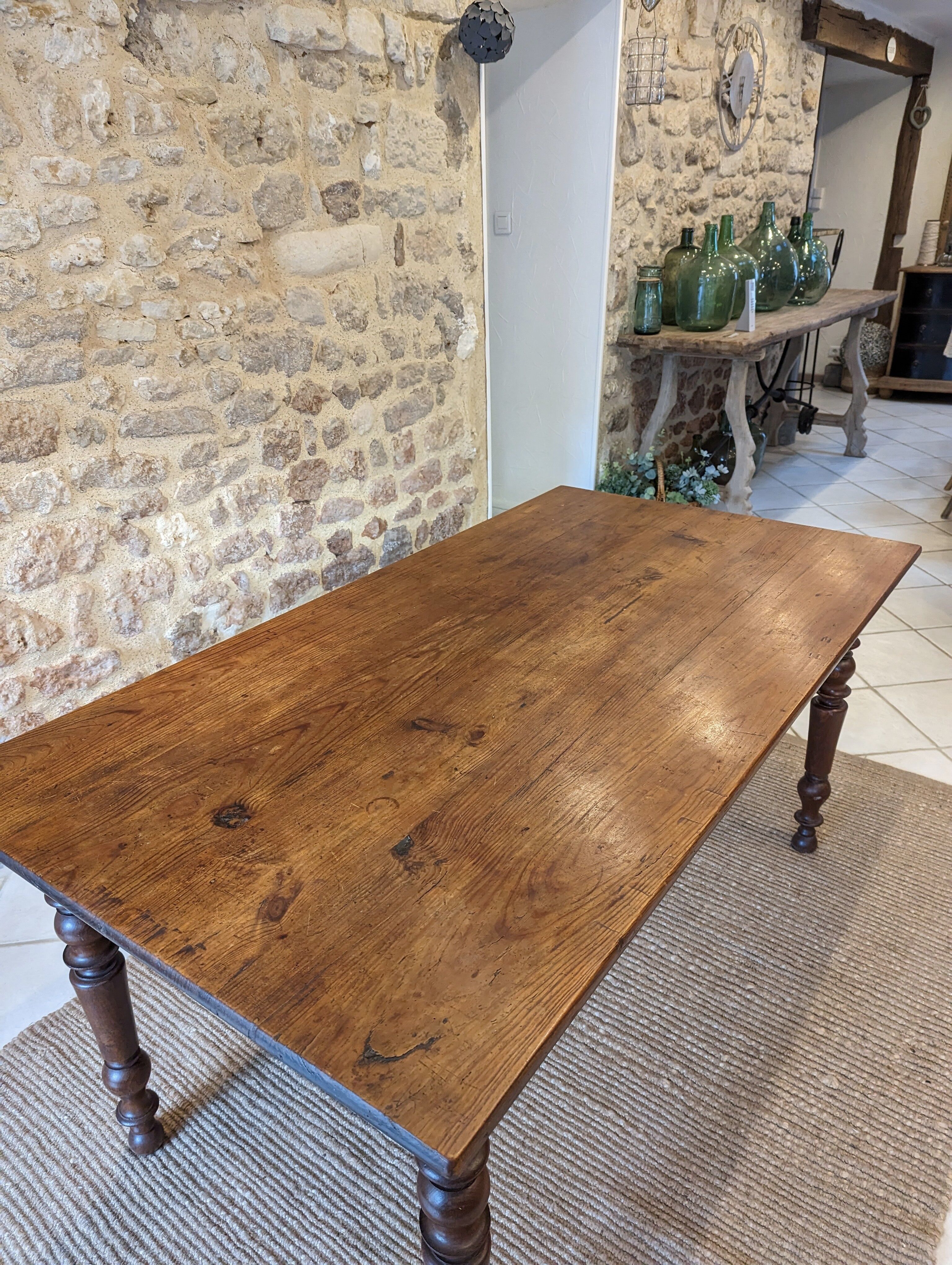 Farmhouse table