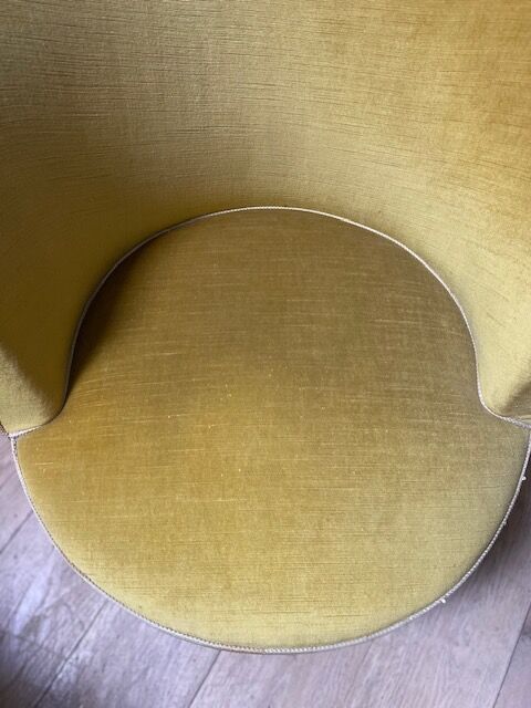 Vintage toad armchair