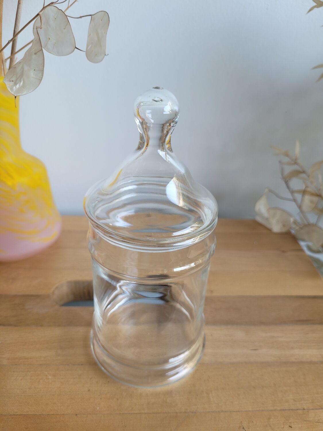 Glass apothecary