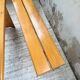 Paire de bancs en pin Charlotte Perriand Les arcs