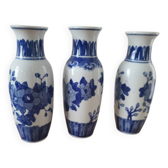 Set of 3 Asian-style blue porcelain vases