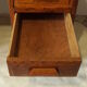 Bureau caisson d'atelier vintage en chêne