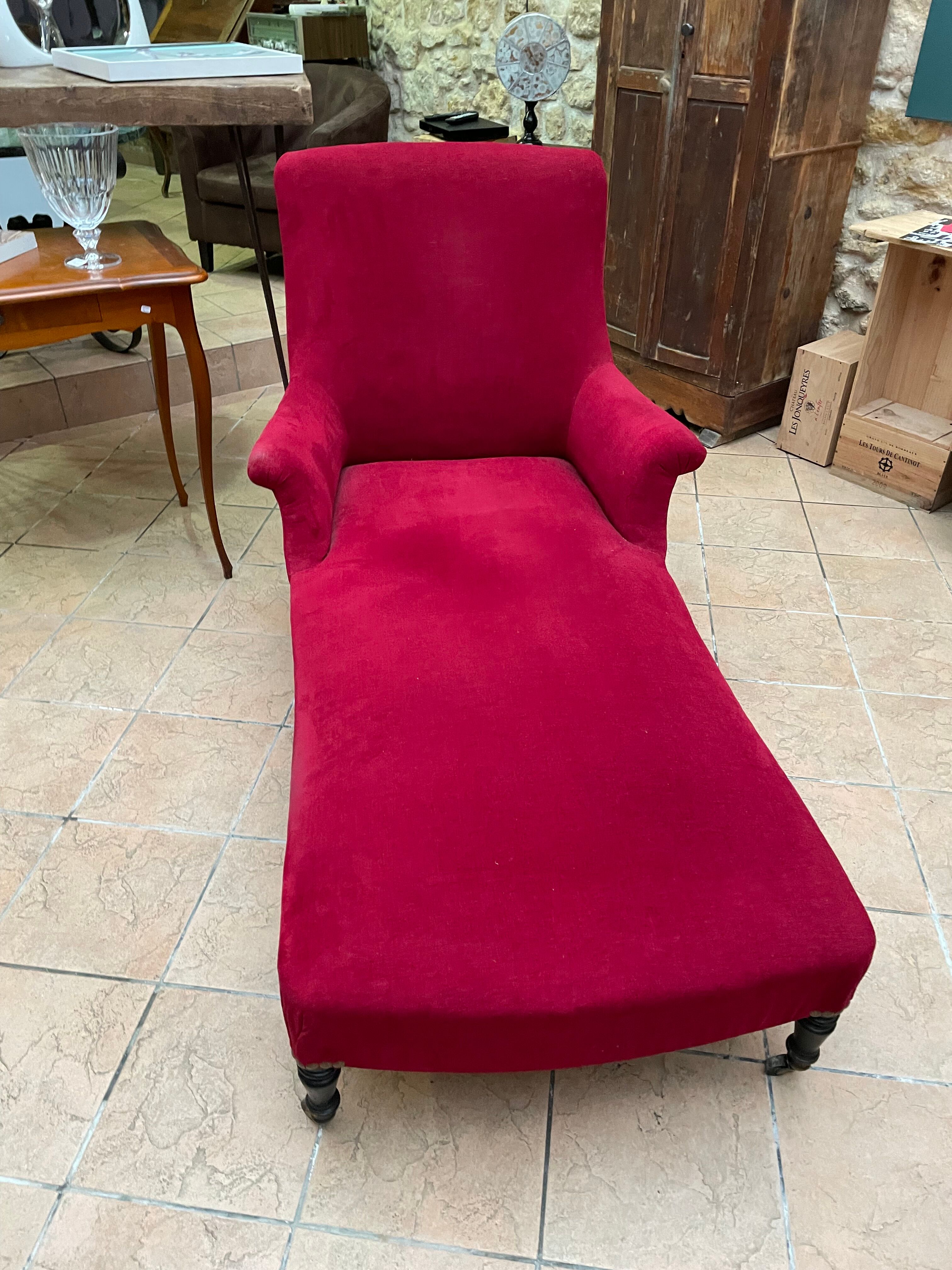 Velvet daybed
