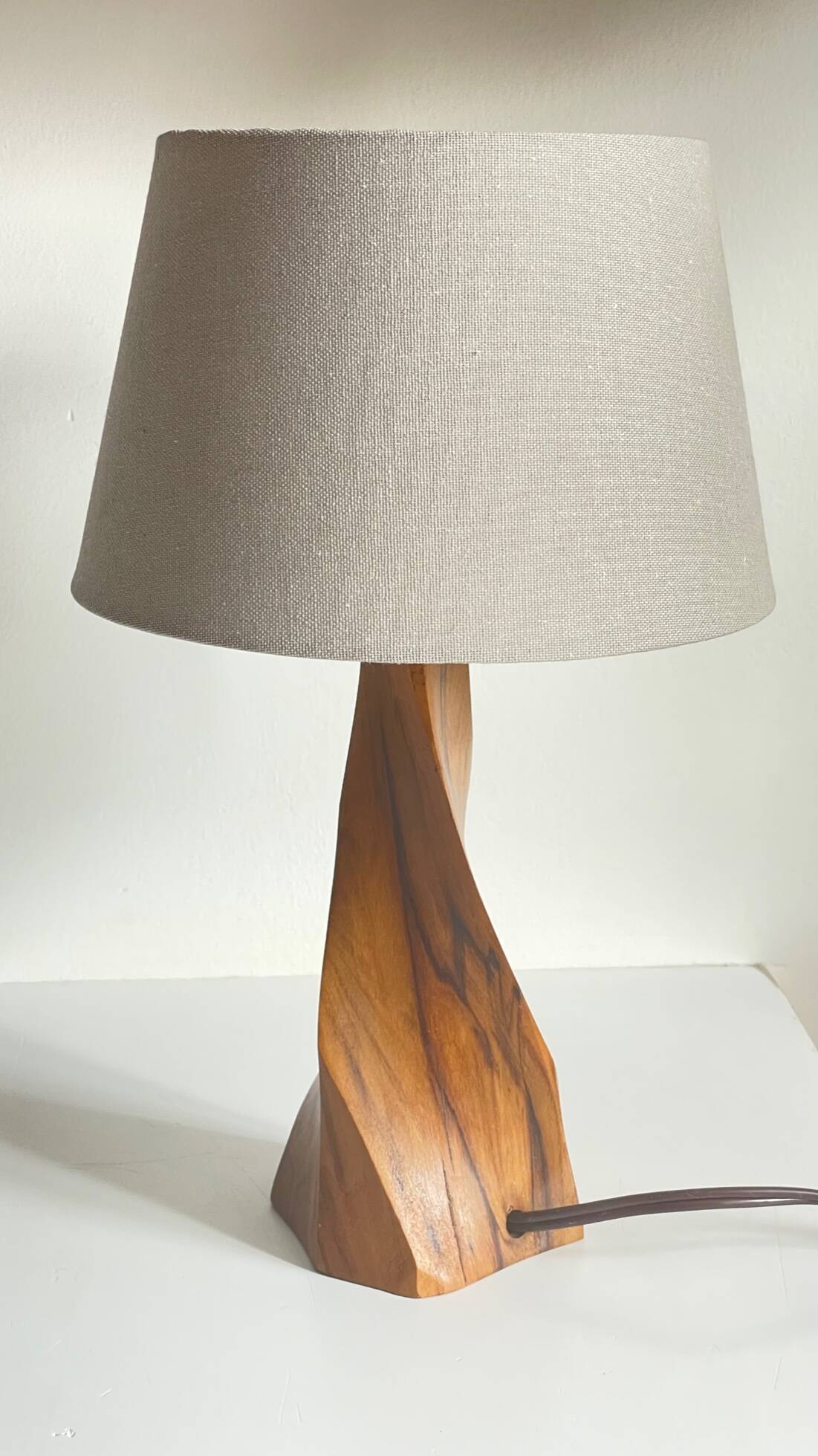Geometric table lamp olive wood