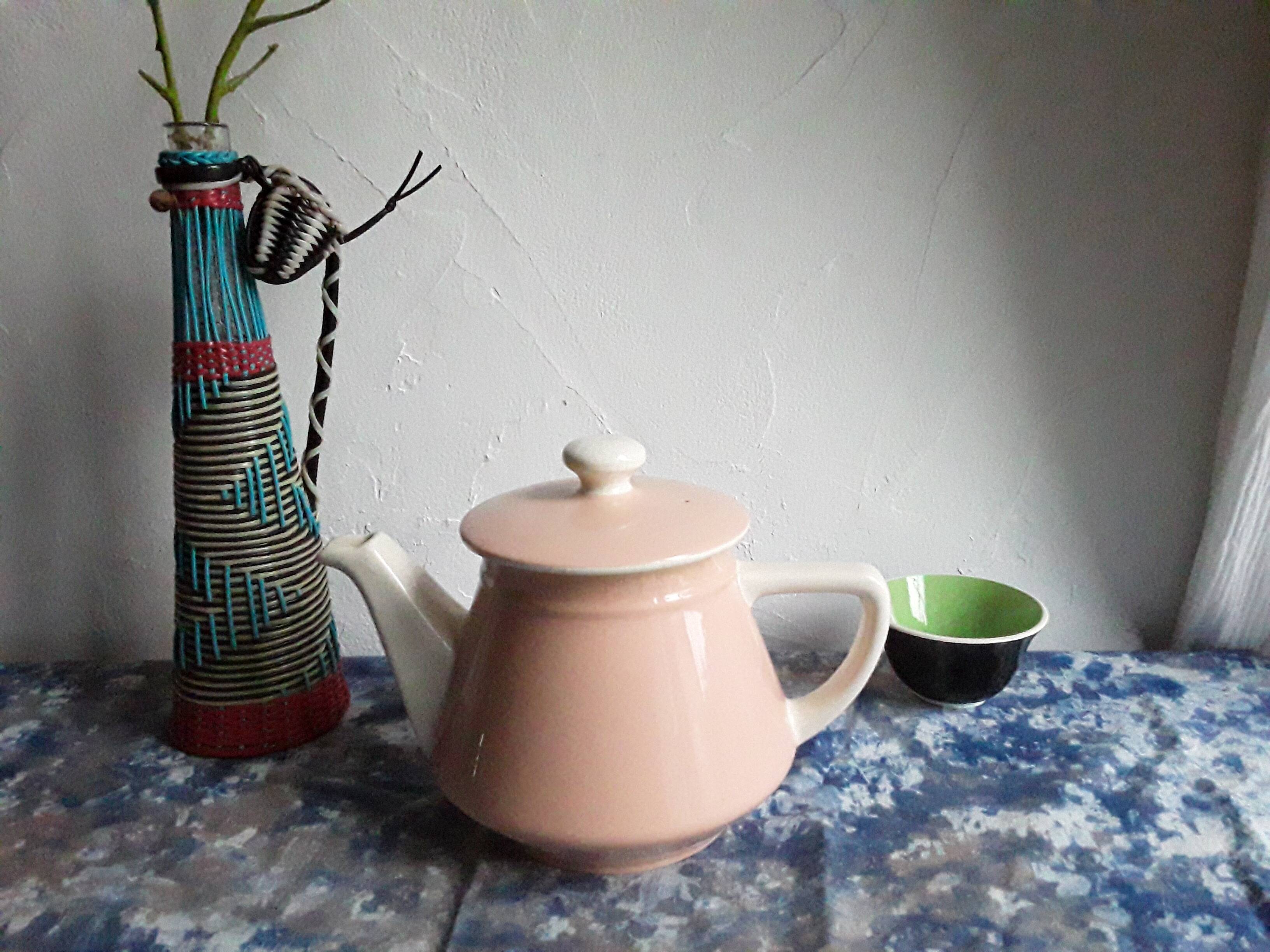 Vintage Villeroy and Boch powder pink teapot