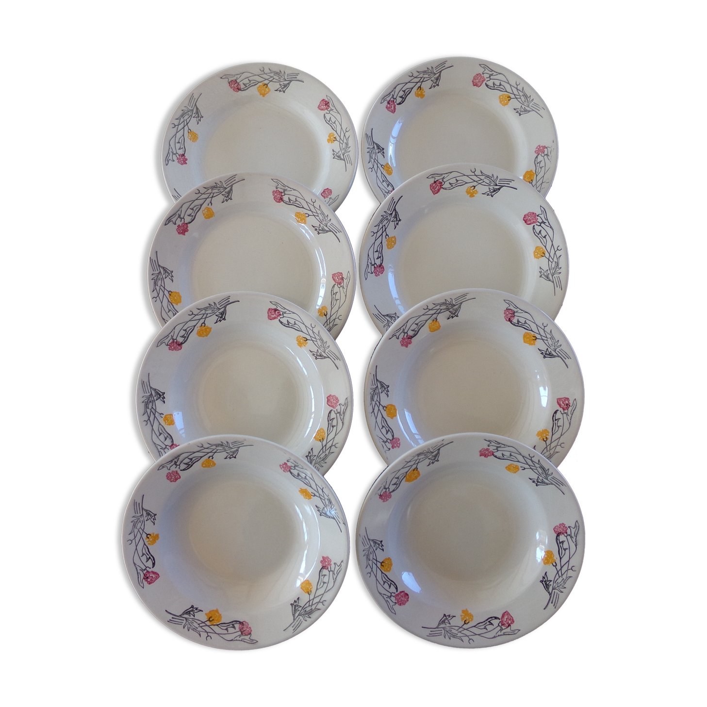 4 hollow plates and 4 old flat plates with floral decoration