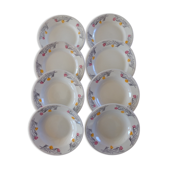 4 assiettes creuses et 4 assiettes plates anciennes au décor floral