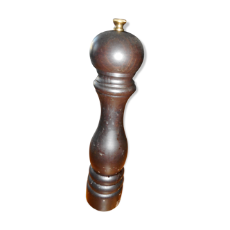 Peugeot pepper mills