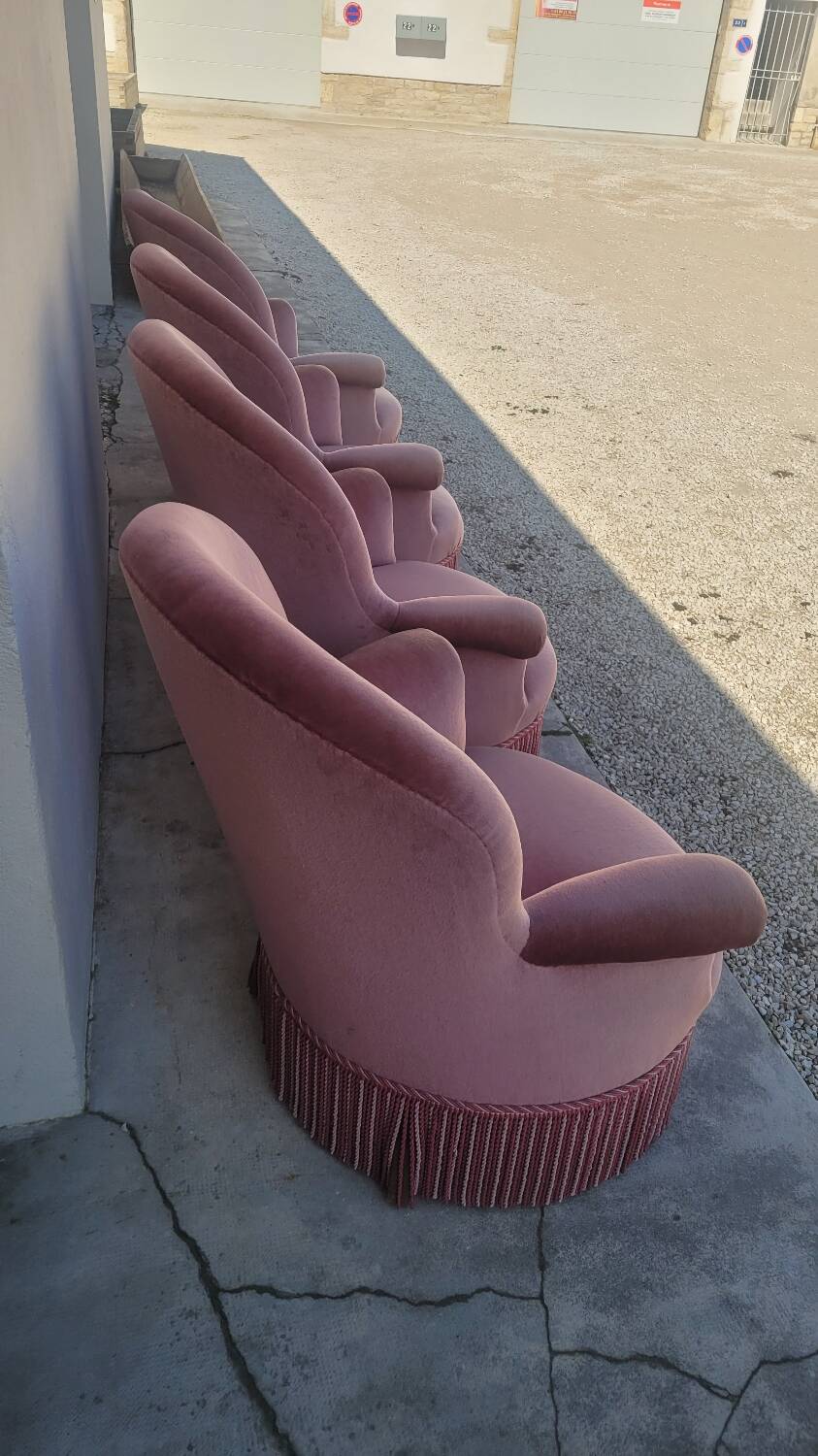 Série de 4 Fauteuils crapauds en velours ancien 1930s