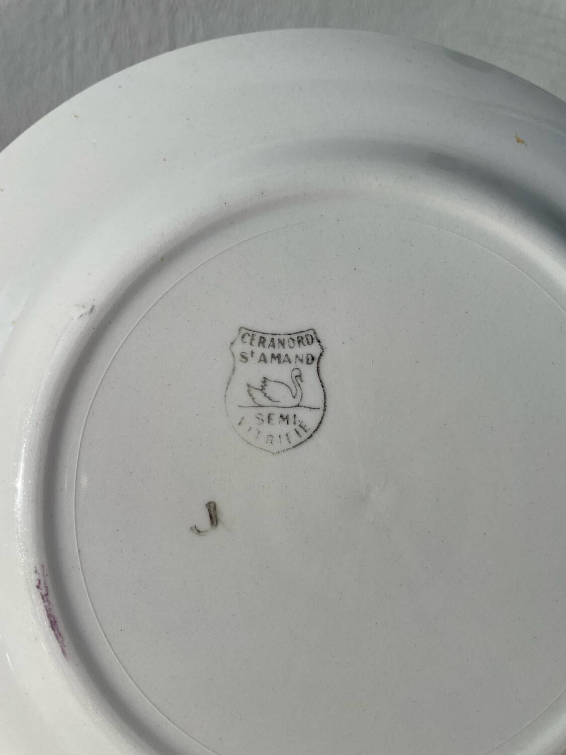 Saint Amand Empire style dessert plate service with 12 gold plates