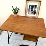 Scandinavian hitier style office