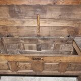 Maie solid oak Breton chest