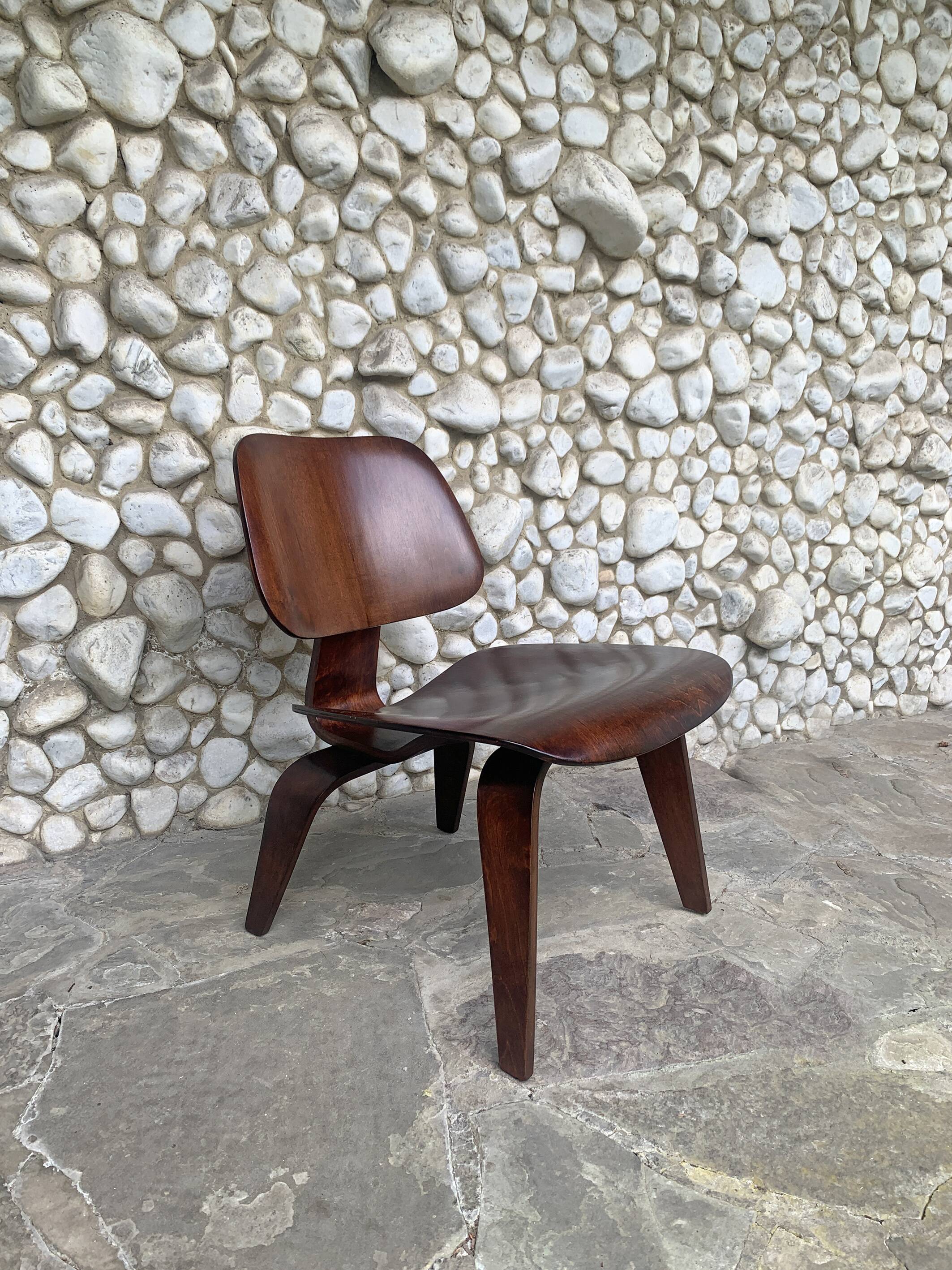 Fauteuil LCW Lounge Eames par Evans / Herman Miller 1950s