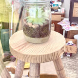Solid airbrushed tripod stool