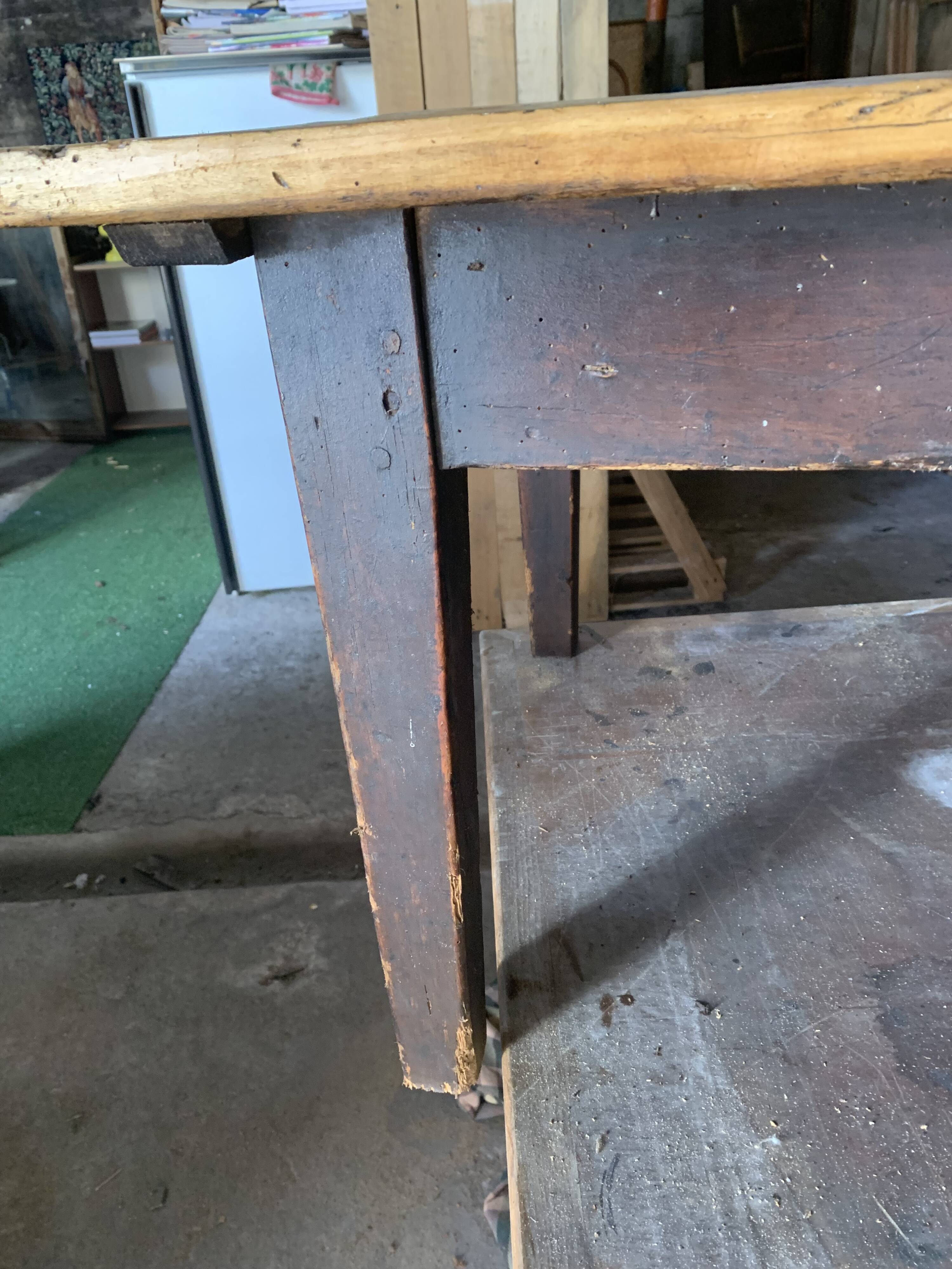 Countryside coffee table