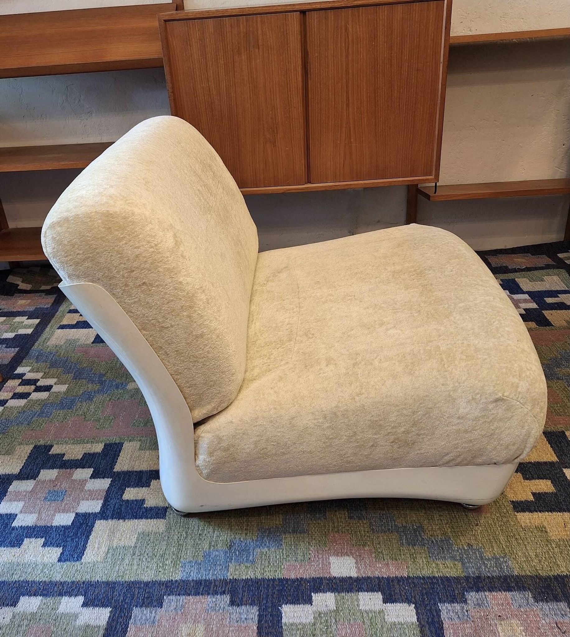 Italian fiberglass lounge chair after Mario Bellini, 1960s